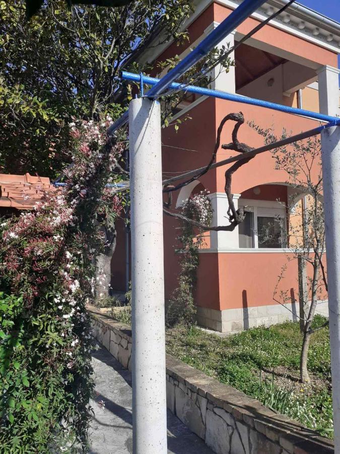 טיווט Apartments Rolovina מראה חיצוני תמונה