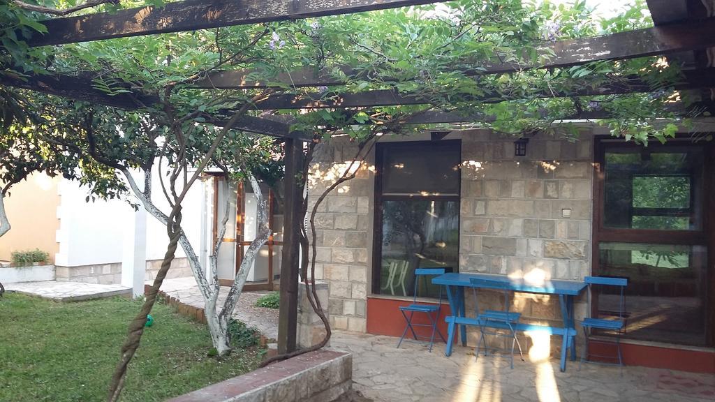 טיווט Apartments Rolovina מראה חיצוני תמונה
